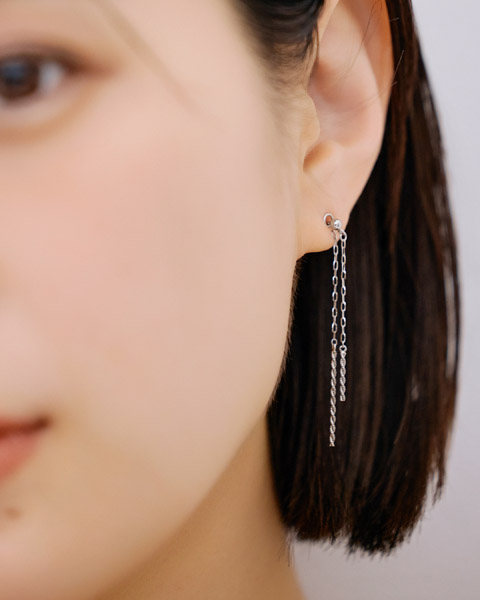 ピアス