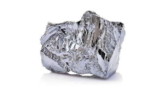 ニッケルフリーとは？その特徴とアレルギーが不安な方におすすめの素材もご紹介